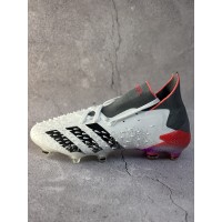 Predator Freak white